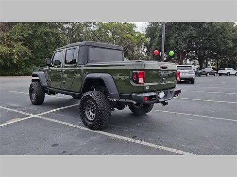 Used 2023 Jeep Gladiator Sport image 28