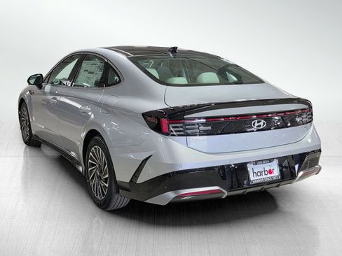 New 2026 Hyundai Sonata Limited FWD image 5