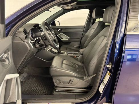 Used 2021 Audi Q3 2.0T Premium w/ Convenience Package AWD/4WD image 12