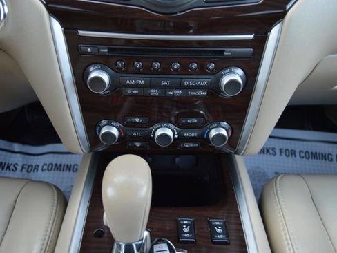 Used 2014 Nissan Pathfinder SL w/ SL Tech Package image 28