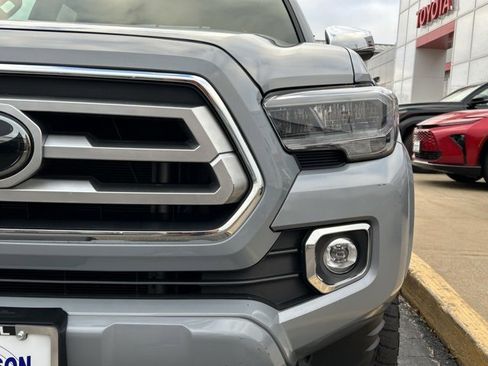 Used 2021 Toyota Tacoma Limited w/ Blackout Package (TMS) image 3