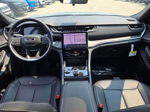 New 2025 Jeep Grand Cherokee L Limited image 21