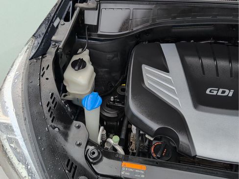 Used 2017 Hyundai Santa Fe SE image 41