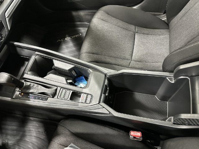 Used 2025 Honda Accord LX image 25