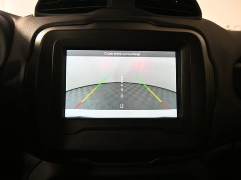 Used 2020 Jeep Renegade Latitude w/ Cold Weather Group AWD/4WD image 29