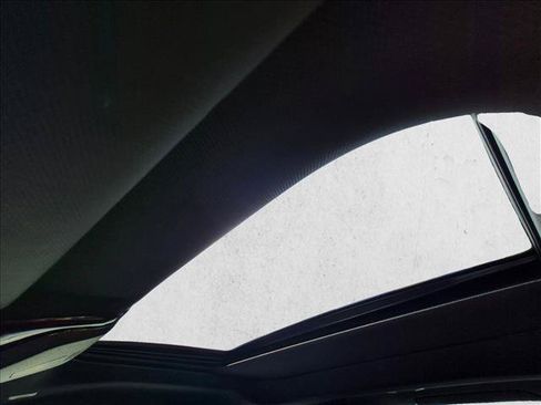 Used 2024 BMW M440i Coupe RWD image 9