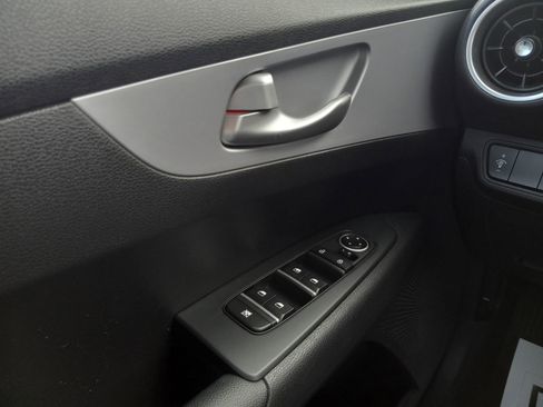 Used 2024 Kia Forte LXS image 23