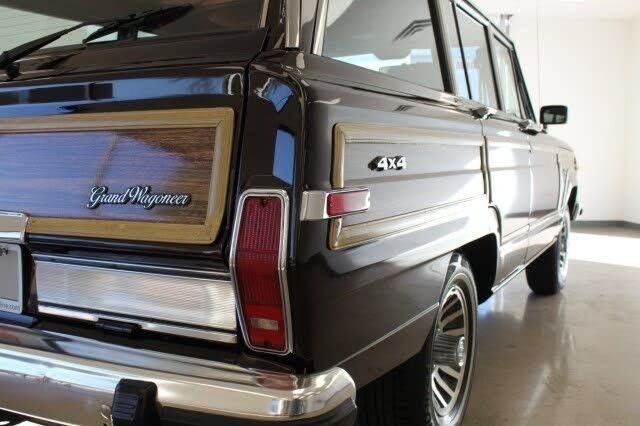 Used 1989 Jeep Grand Wagoneer AWD/4WD image 39