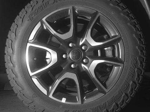 Used 2025 Jeep Compass Trailhawk image 13