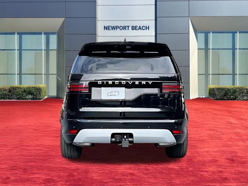 New 2026 Land Rover Discovery Limited Edition image 5