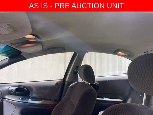 Used 1998 Dodge Intrepid image 10