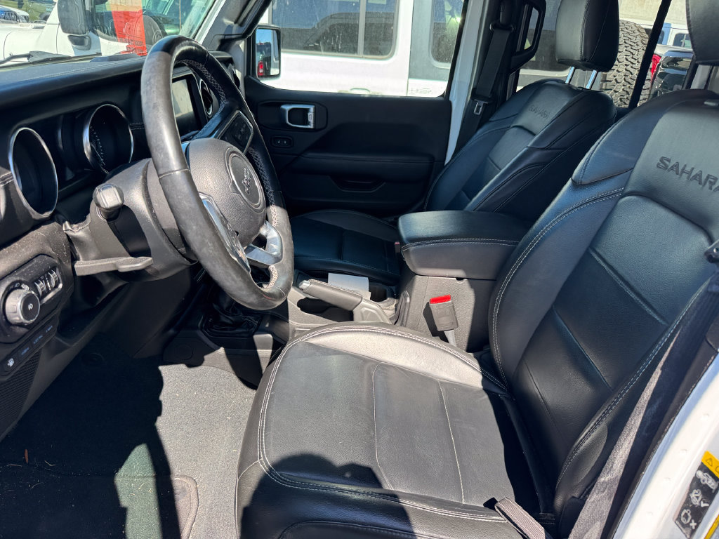 Used 2022 Jeep Wrangler Unlimited Sahara w/ Cold Weather Group AWD/4WD image 24