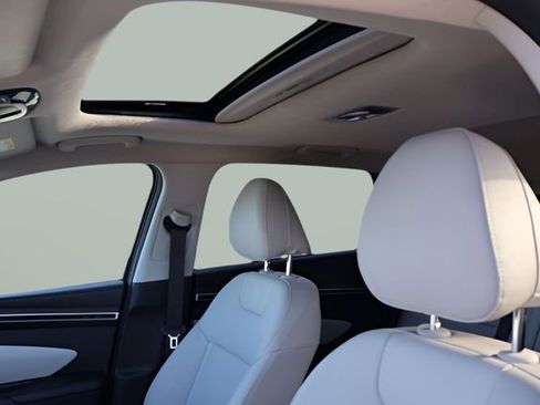 Used 2023 Hyundai Tucson SEL w/ Convenience Package image 11