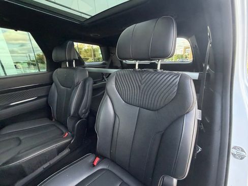 Used 2024 Hyundai Palisade Calligraphy FWD image 16