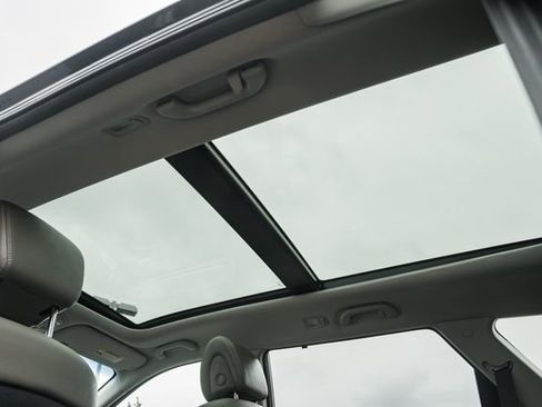 Used 2017 Hyundai Santa Fe Limited FWD image 35