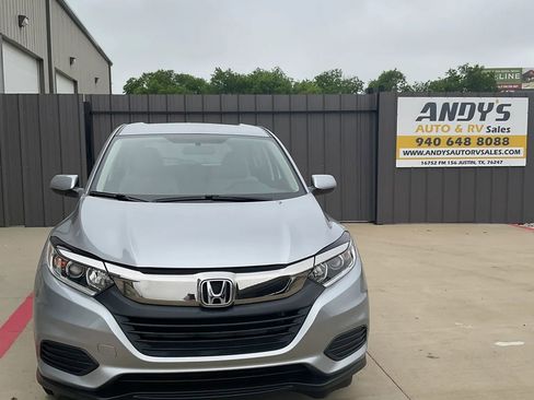 Used 2020 Honda HR-V LX image 1