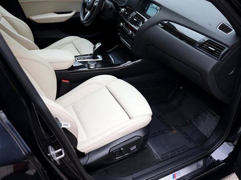 Used 2017 BMW X3 sDrive28i image 12