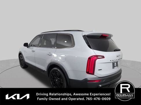 Used 2022 Kia Telluride SX w/ SX Prestige Package AWD/4WD image 9