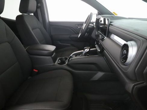 Used 2024 Chevrolet Colorado LT w/ LT Convenience Package II image 30
