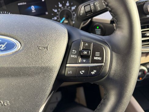 Used 2021 Ford Escape SE w/ SE Sport Appearance Package FWD image 18