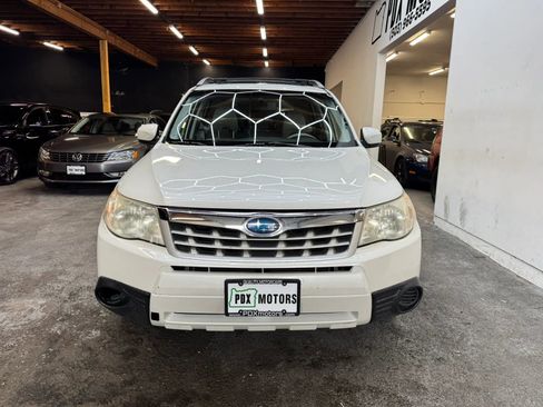 Used 2011 Subaru Forester 2.5X Premium w/ All-Weather Pkg image 3