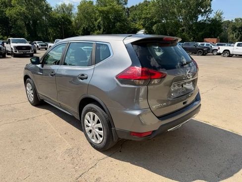 Used 2017 Nissan Rogue S AWD/4WD image 5