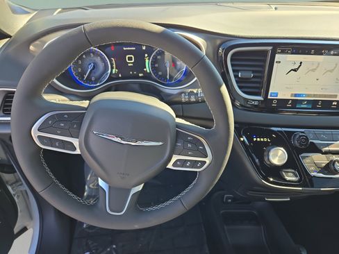 New 2026 Chrysler Voyager LX FWD image 27