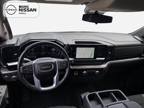 Used 2022 GMC Sierra 1500 Elevation RWD image 9