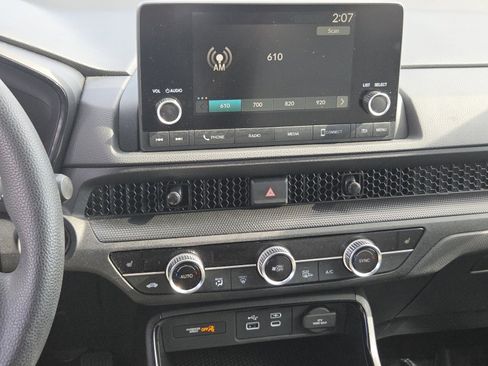 Certified 2025 Honda CR-V EX image 29