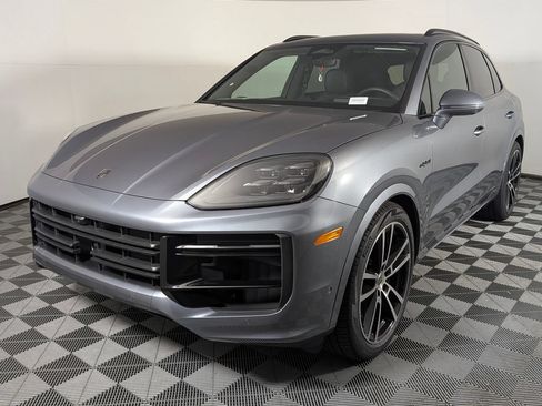 New 2026 Porsche Cayenne Turbo AWD/4WD image 1