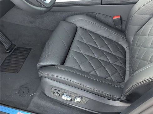 Used 2026 BMW X5 sDrive40i image 4