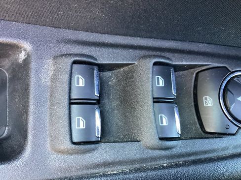 Used 2015 Ford Edge SE FWD image 37