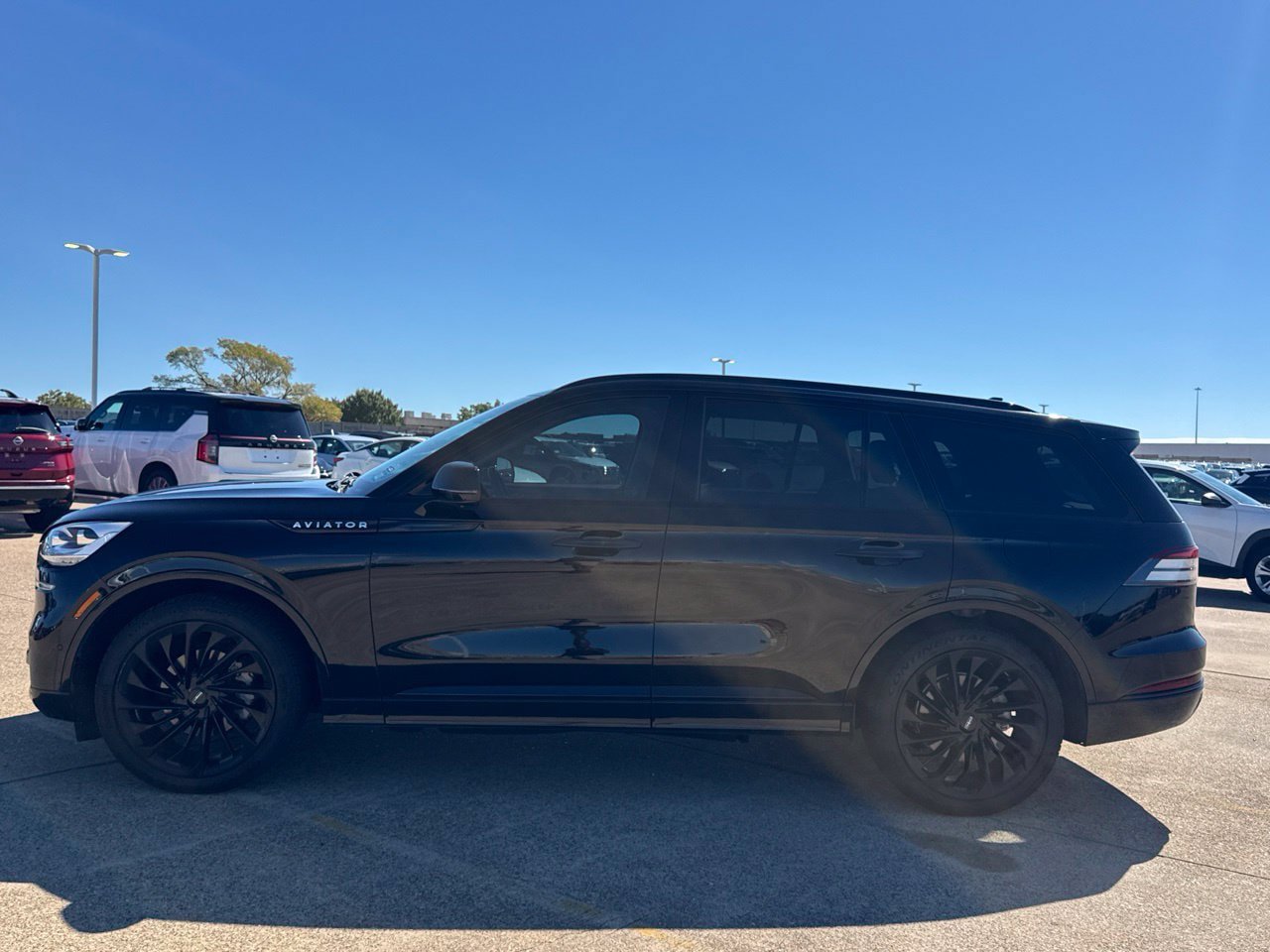 Used 2023 Lincoln Aviator Reserve w/ Equipment Group 201A RWD image 14