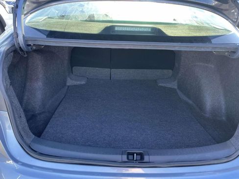 Used 2025 Toyota Corolla LE image 12