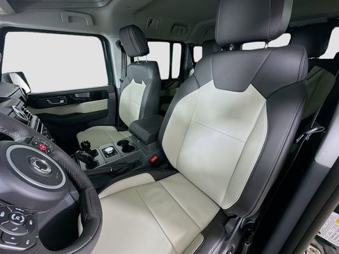 New 2025 INEOS Grenadier Fieldmaster Edition AWD/4WD image 35