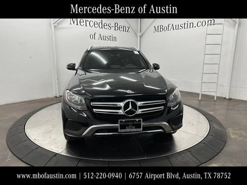 Used 2019 Mercedes-Benz GLC 300 4MATIC image 1