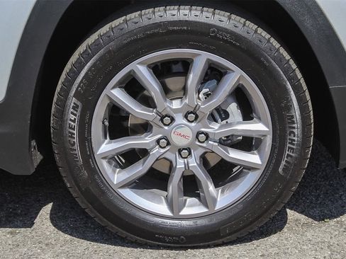 Used 2022 GMC Terrain SLT image 9