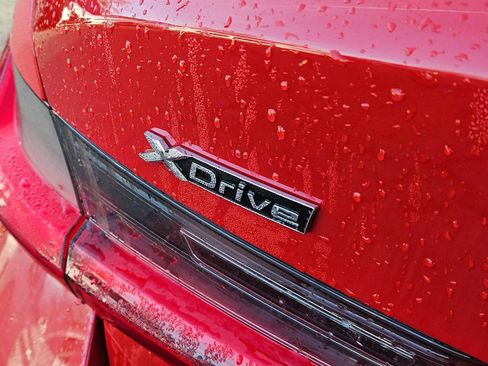 Used 2024 BMW 330i xDrive Sedan w/ Premium Package image 16