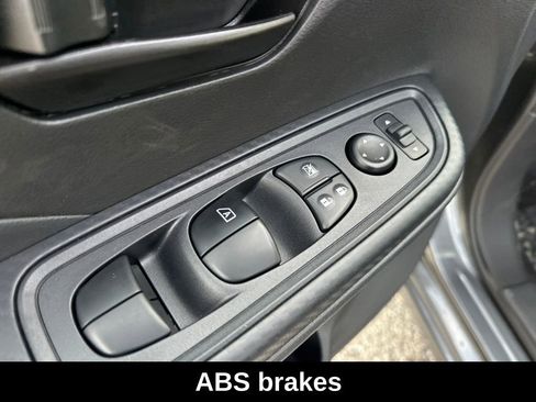 Used 2025 Nissan Versa S w/ Trunk Package image 12