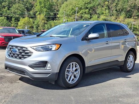 Used 2022 Ford Edge SEL w/ Convenience Package image 3