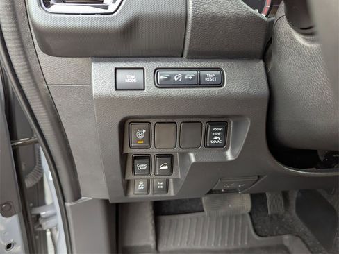 Used 2023 Nissan Frontier PRO-4X w/ Pro Convenience Package image 23