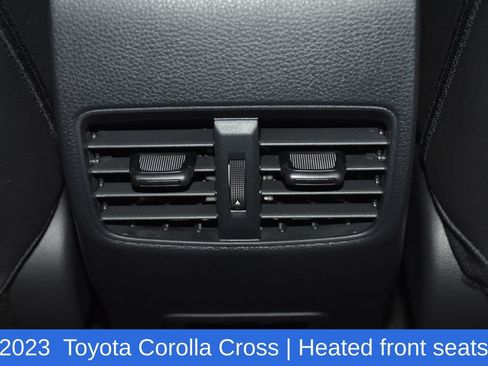 Used 2023 Toyota Corolla Cross XLE w/ Convenience Package AWD/4WD image 29