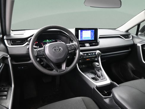 Used 2024 Toyota RAV4 XLE AWD/4WD image 34