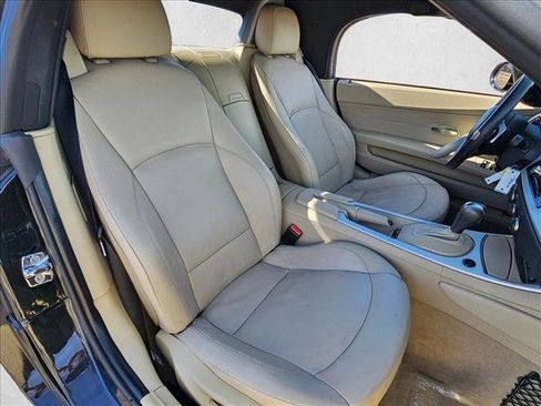 Used 2006 BMW Z4 3.0si image 16