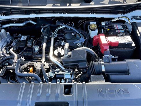 New 2026 Nissan Kicks SV w/ SV Premium Package FWD image 11
