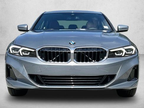 Used 2024 BMW 330i Sedan w/ Convenience Package RWD image 3