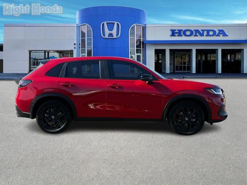 Certified 2025 Honda HR-V Sport image 10