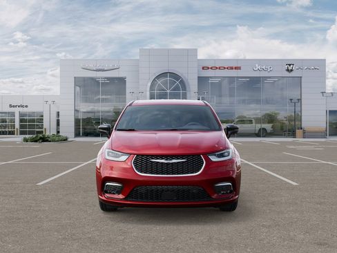 New 2026 Chrysler Pacifica Select image 7