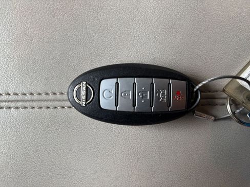 Used 2025 Nissan Altima 2.5 SV FWD image 27