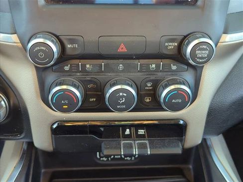 Used 2020 RAM 1500 Laramie RWD image 18